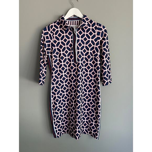 Gretchen Scott Designs Dresses & Skirts - Gretchen Scott SHRIMP Shift Dress Navy Geometric Print 3/4 Sleeve Button Neck